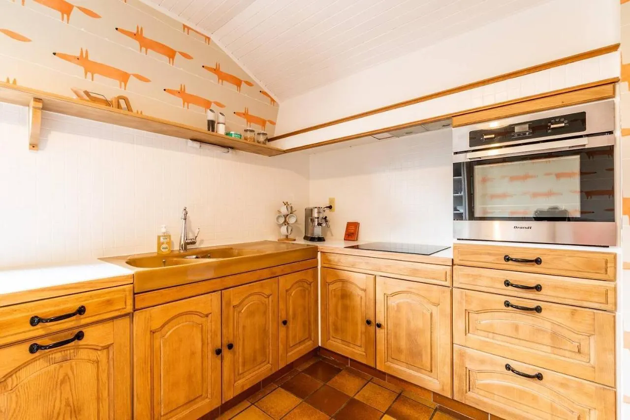 Onlymyflats - Into The Woods Apartment Lugrin 0*,